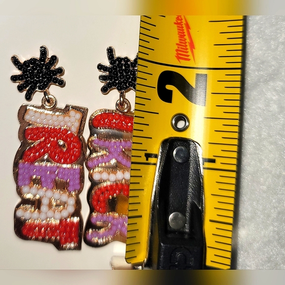 NWT "Trick Treat" Halloween spider earrings. - Picture 4 of 5